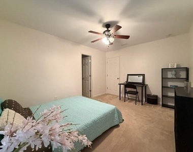 2735 Belleglade Pte - Photo Thumbnail 17