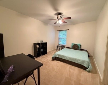 2735 Belleglade Pte - Photo Thumbnail 15