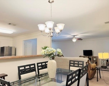 2735 Belleglade Pte - Photo Thumbnail 4