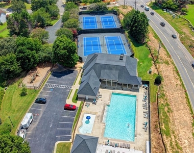 7470 Brookwood Way - Photo Thumbnail 63