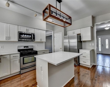7470 Brookwood Way - Photo Thumbnail 17