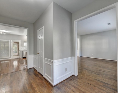 7470 Brookwood Way - Photo Thumbnail 3