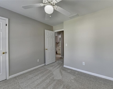 7470 Brookwood Way - Photo Thumbnail 49