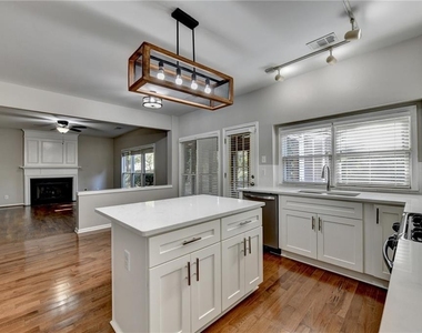 7470 Brookwood Way - Photo Thumbnail 12