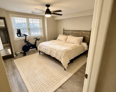 1635 W Beach Avenue - Photo Thumbnail 7