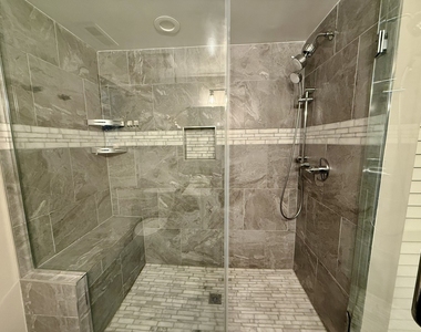 1635 W Beach Avenue - Photo Thumbnail 11