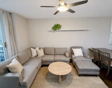 1635 W Beach Avenue - Photo Thumbnail 2