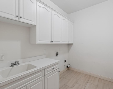 2979 Gateland Square - Photo Thumbnail 13