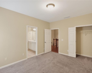 2979 Gateland Square - Photo Thumbnail 24
