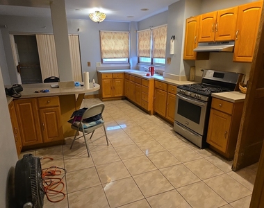 441 N Central Park Avenue - Photo Thumbnail 10