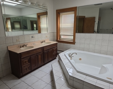 441 N Central Park Avenue - Photo Thumbnail 24