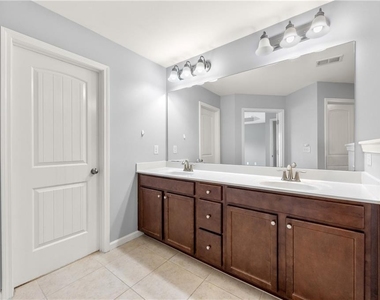 849 Ivy Vine Place - Photo Thumbnail 24