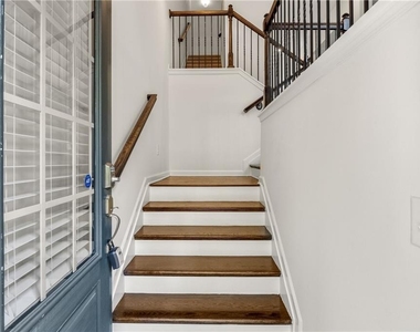 849 Ivy Vine Place - Photo Thumbnail 3