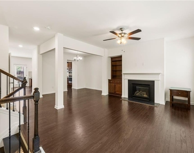849 Ivy Vine Place - Photo Thumbnail 5
