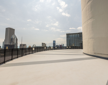 300 N State Street - Photo Thumbnail 13