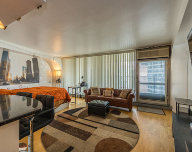 300 N State Street - Photo Thumbnail 3