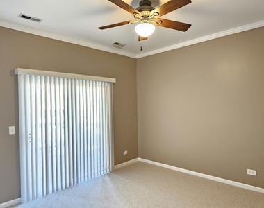 1310 W Fletcher Street - Photo Thumbnail 16