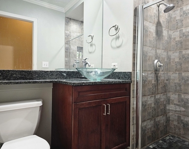 1310 W Fletcher Street - Photo Thumbnail 25