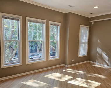 1310 W Fletcher Street - Photo Thumbnail 13