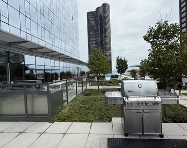 500 N Lake Shore Drive - Photo Thumbnail 14