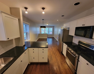 1624 Washington Street - Photo Thumbnail 5