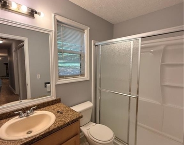 4217 Brownsville Road - Photo Thumbnail 15