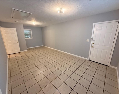 4217 Brownsville Road - Photo Thumbnail 7