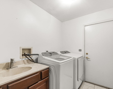 12716 S Meadow Lane - Photo Thumbnail 25