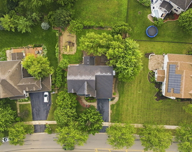 12716 S Meadow Lane - Photo Thumbnail 2