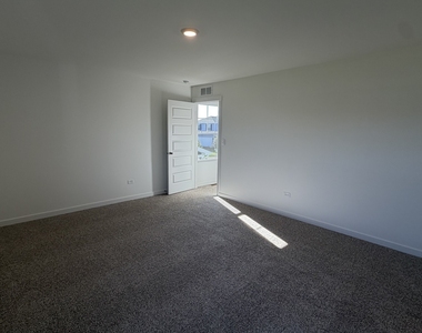 2413 Semillon Street - Photo Thumbnail 9