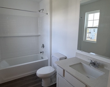 2413 Semillon Street - Photo Thumbnail 13