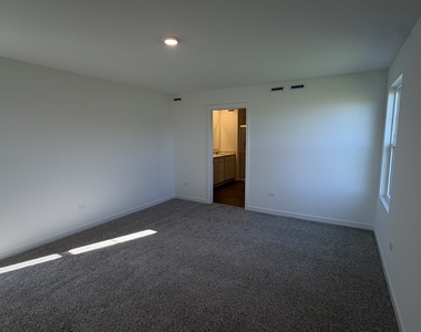 2413 Semillon Street - Photo Thumbnail 7