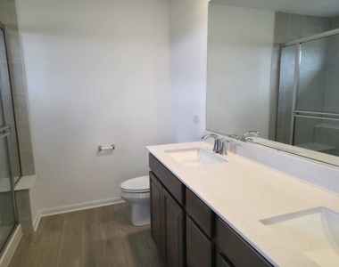 221 Cooney Way - Photo Thumbnail 13