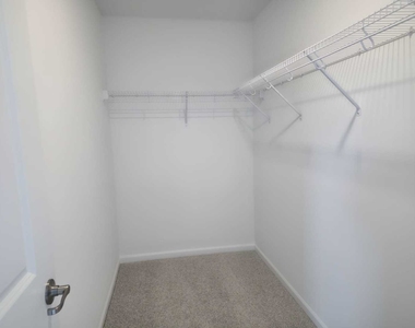 221 Cooney Way - Photo Thumbnail 14