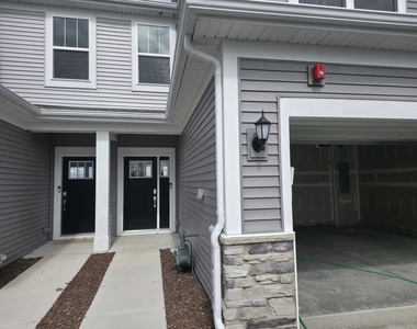 221 Cooney Way - Photo Thumbnail 1