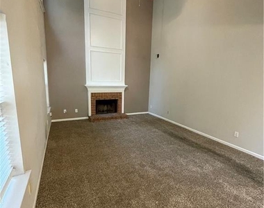 4401 Dickens Court Nw - Photo Thumbnail 15