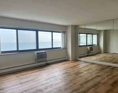 7337 S South Shore Drive - Photo Thumbnail 3