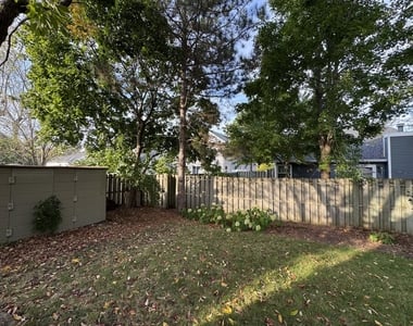 1109 Blackburn Drive - Photo Thumbnail 31