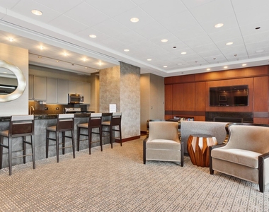 130 N Garland Court - Photo Thumbnail 27