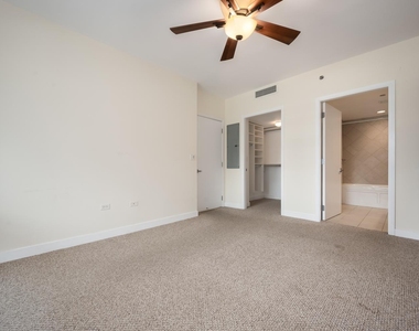 130 N Garland Court - Photo Thumbnail 16