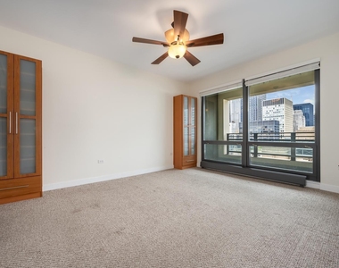 130 N Garland Court - Photo Thumbnail 14