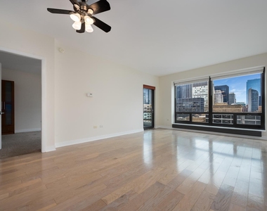 130 N Garland Court - Photo Thumbnail 2