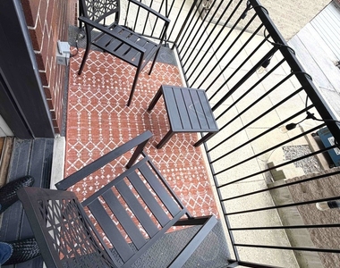 924 W Dakin Street - Photo Thumbnail 10
