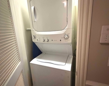 924 W Dakin Street - Photo Thumbnail 15