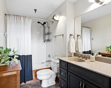 331 S Peoria Street - Photo Thumbnail 11