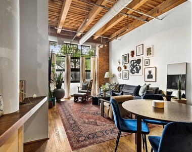 331 S Peoria Street - Photo Thumbnail 2