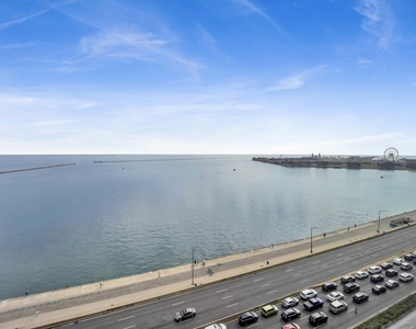 850 N Lake Shore Drive - Photo Thumbnail 26