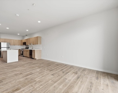 302 Miller Drive - Photo Thumbnail 6