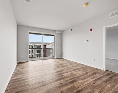 302 Miller Drive - Photo Thumbnail 7