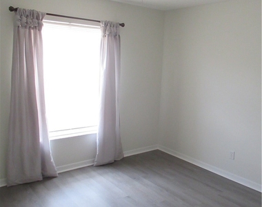3951 Leeward Passage Court - Photo Thumbnail 10